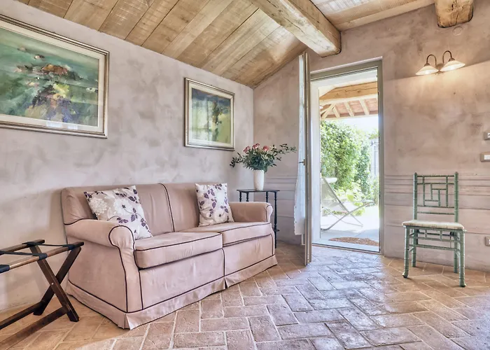 Casa di campagna Antica San Pietro Govone